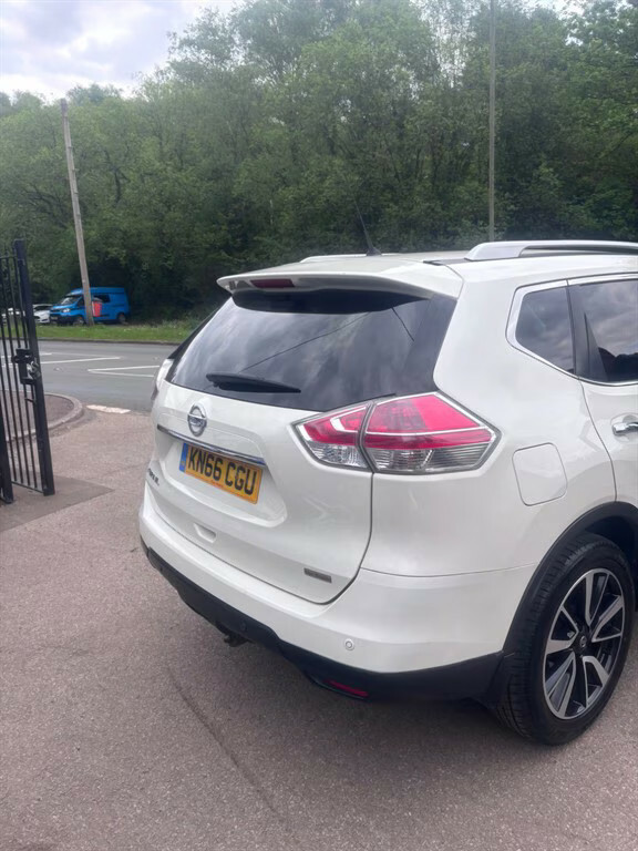 Nissan X-Trail 1.6 Dci N-vision Xtronic Estate White #4