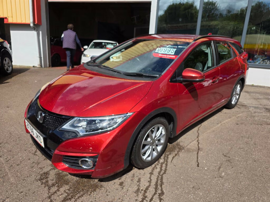 Honda Civic I-dtec Se Plus Navi Tourer Estate Red