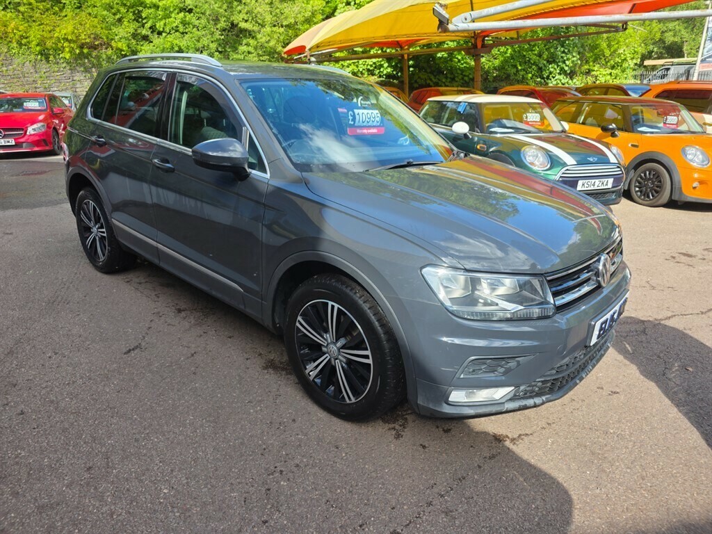 Volkswagen Tiguan 2.0 Tdi 150 4Motion Se Nav Dsg Estate S EL15JNR Grey #3