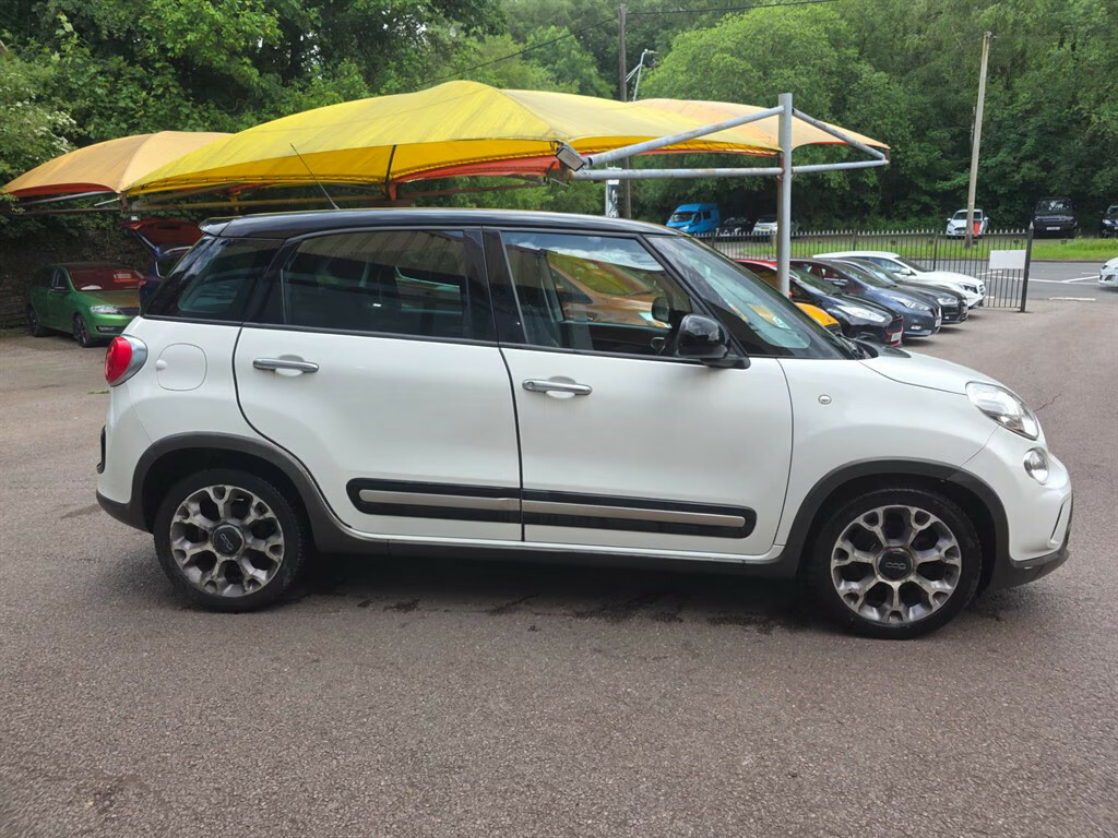Fiat 500L 1.6 Multijet 105 Trekking Mpv Black #5