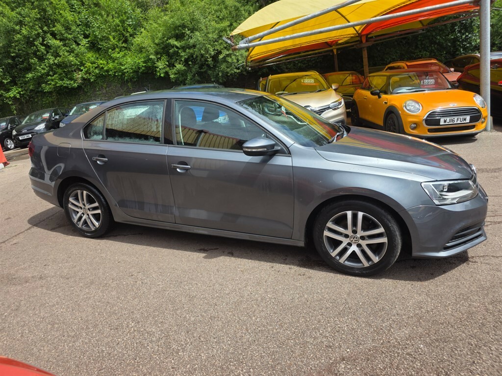 Volkswagen Jetta Se Tdi Bluemotion Technology Saloon Grey #5