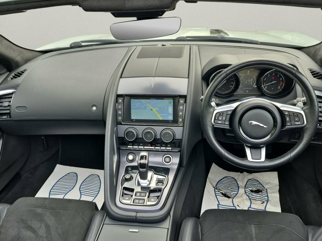 Jaguar F-Type 2L R-dynamic White #4