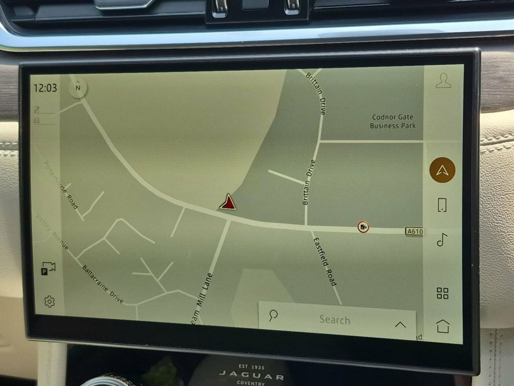 Jaguar F-Pace 2L S White #3