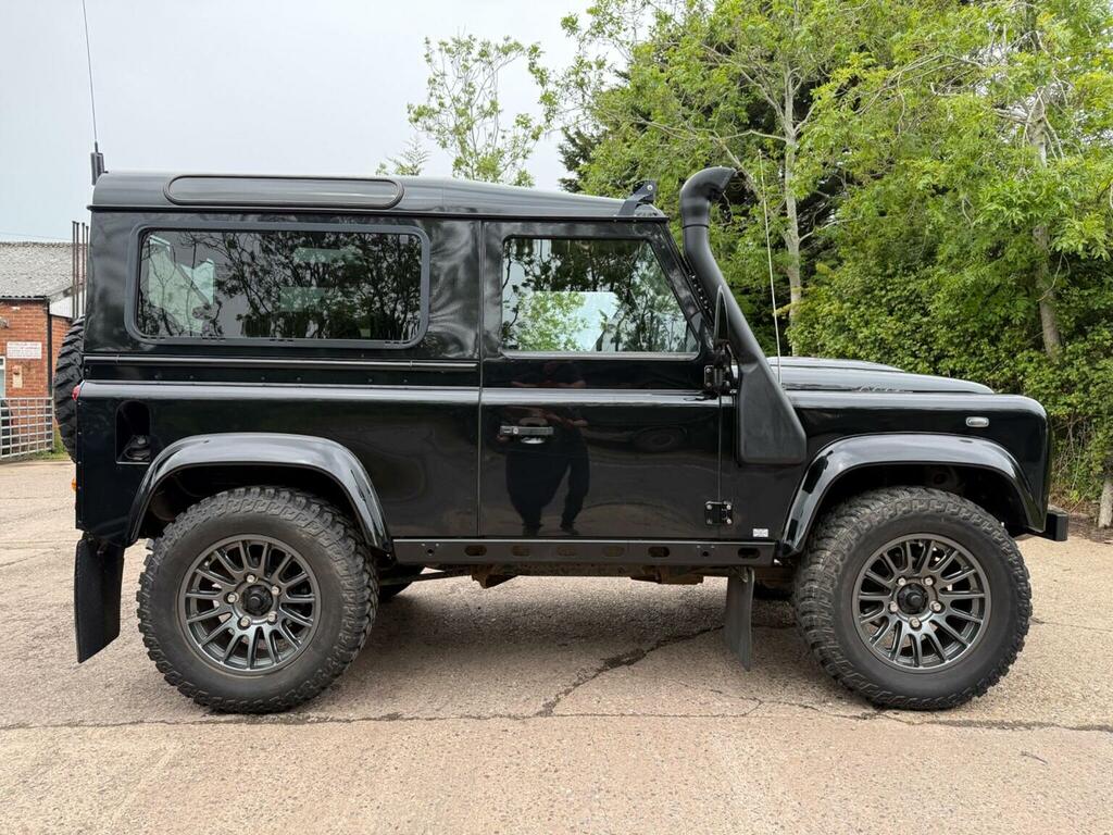 Land Rover Defender 90 Suv 2.2 Tdci Xs Station Wagon 4Wd Swb Euro 5 WF64TXN Black #2