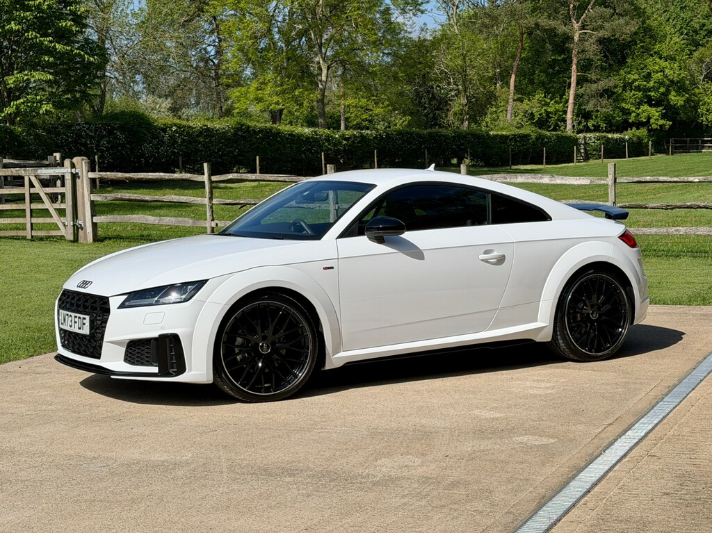 Audi TT 2.0 Tfsi 40 Black Edition Coupe S Troni  #2