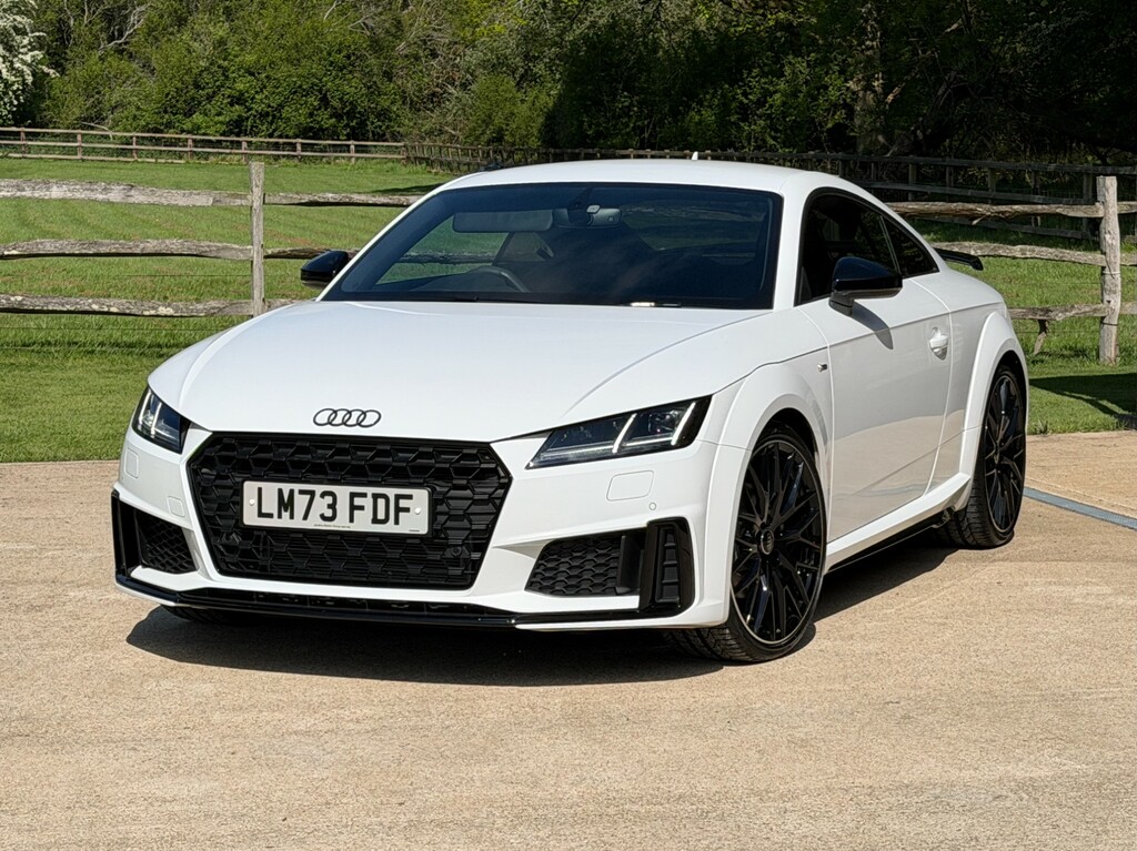 Audi TT 2.0 Tfsi 40 Black Edition Coupe S Troni  #3