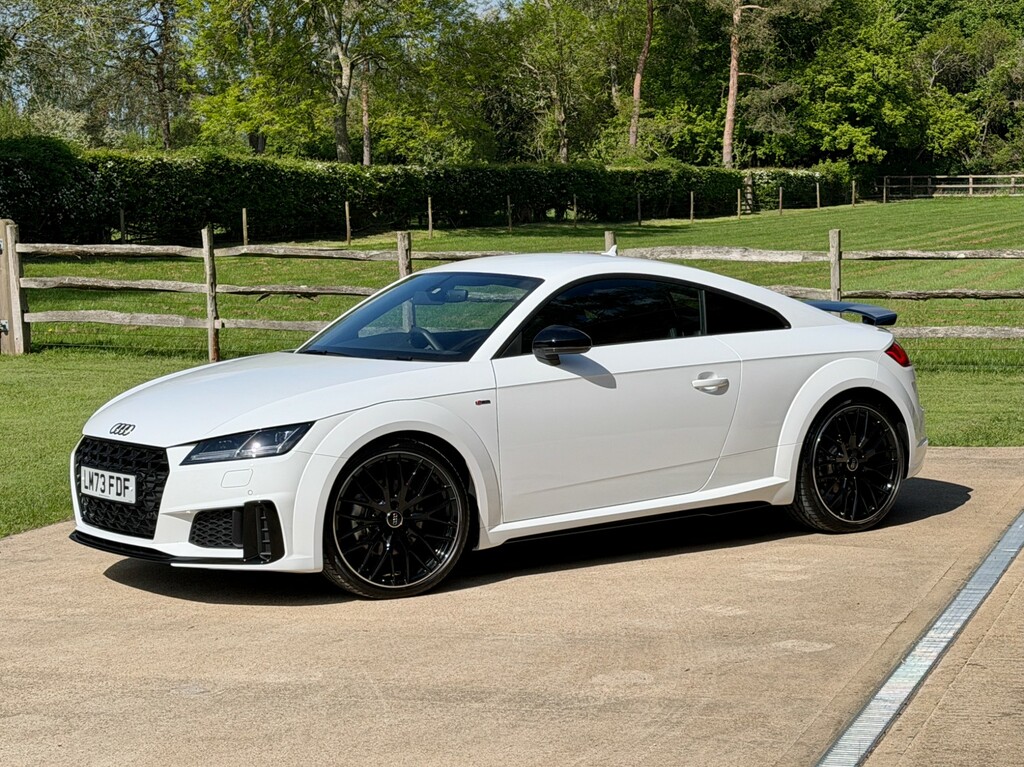 Audi TT 2.0 Tfsi 40 Black Edition Coupe S Troni 