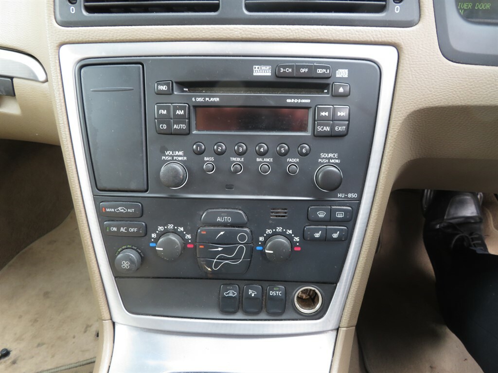 Volvo V70 2.4 Se D5 183 Bhp Silver #18