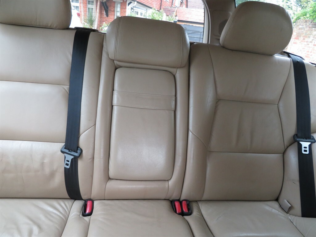 Volvo V70 2.4 Se D5 183 Bhp Silver #13
