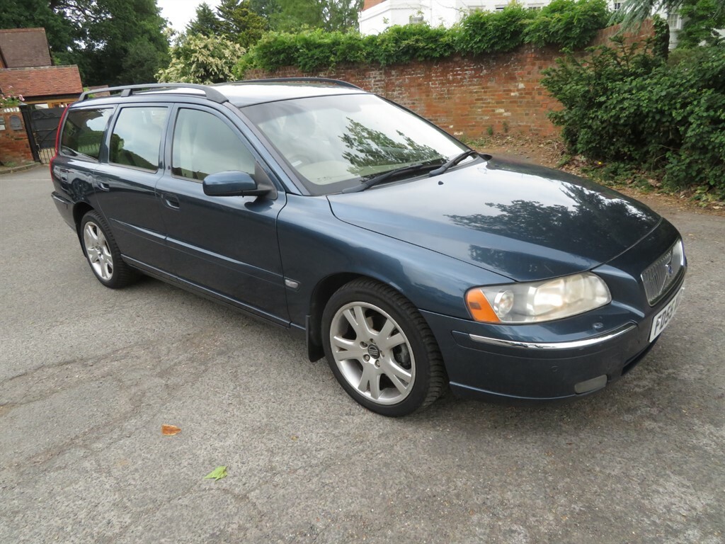 Volvo V70 2.4 Se D5 183 Bhp Silver #1