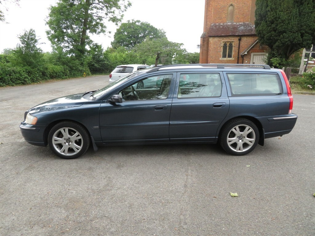Volvo V70 2.4 Se D5 183 Bhp Silver #5