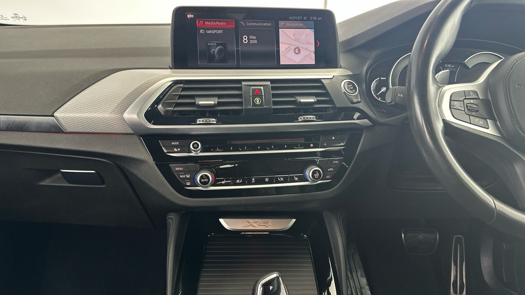 BMW X4 M M Sport Black #25