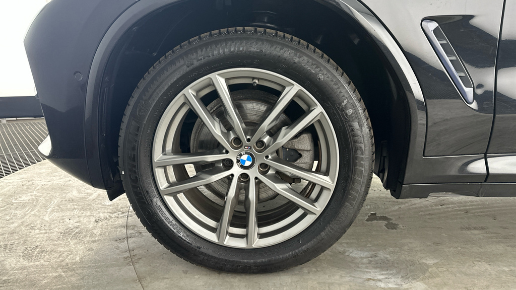 BMW X4 M M Sport Black #30