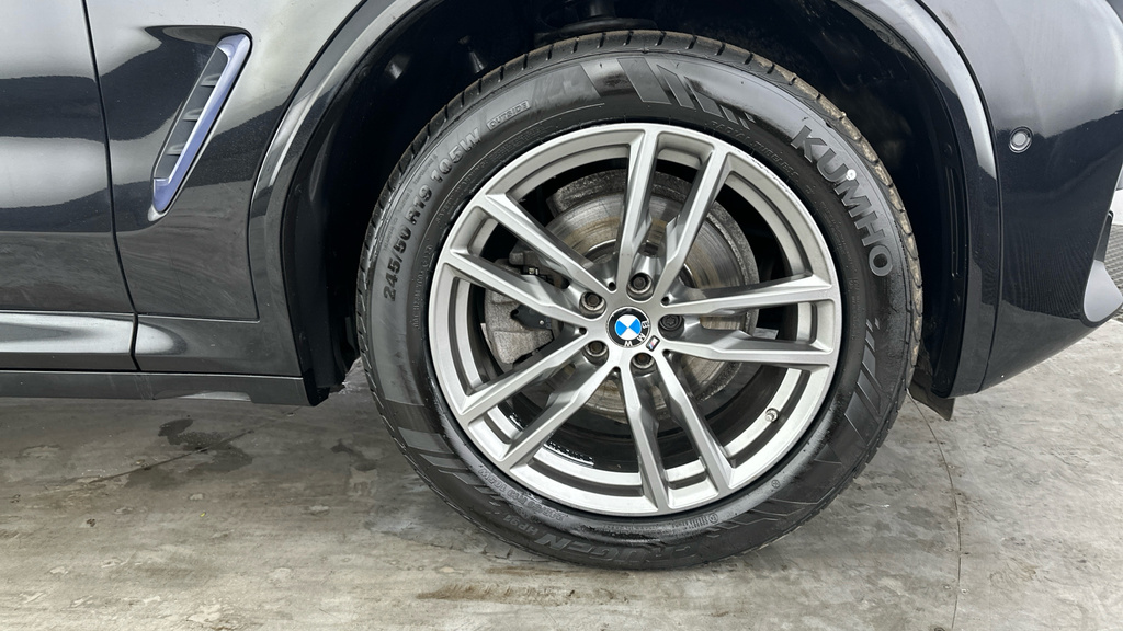 BMW X4 M M Sport Black #33