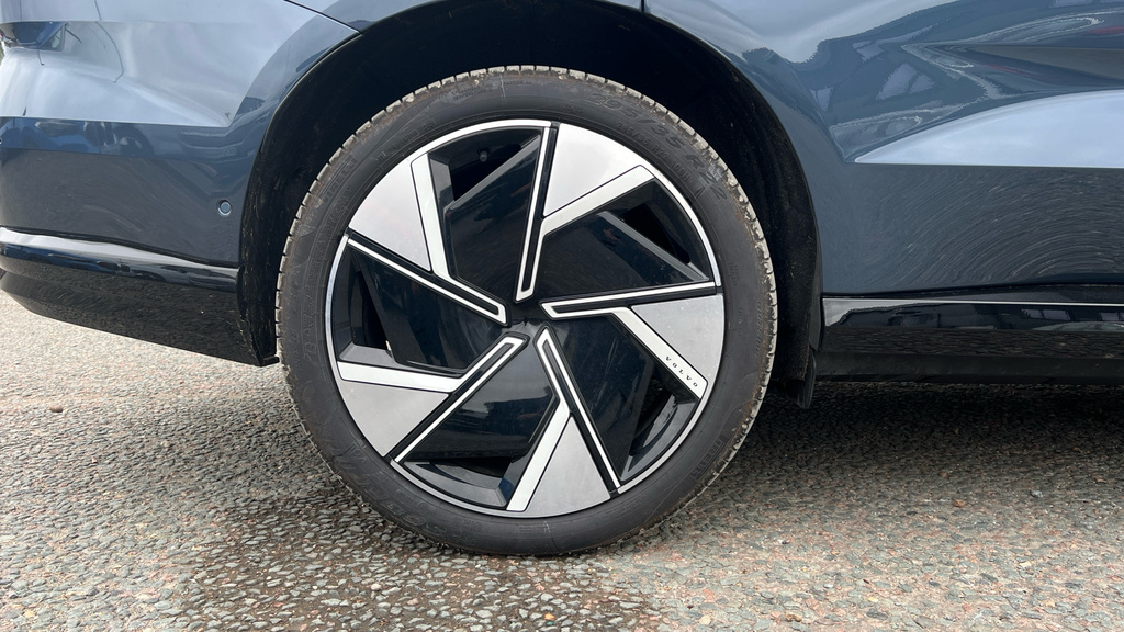 Volvo EX90 Ultra Blue #21