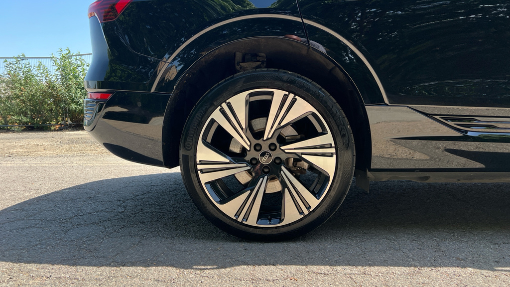 Audi Q8 e tron Black Edition 55 E-tron Quattro 300,00 Kw Blue #18