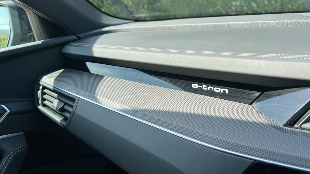 Audi Q8 e tron Black Edition 55 E-tron Quattro 300,00 Kw Blue #50
