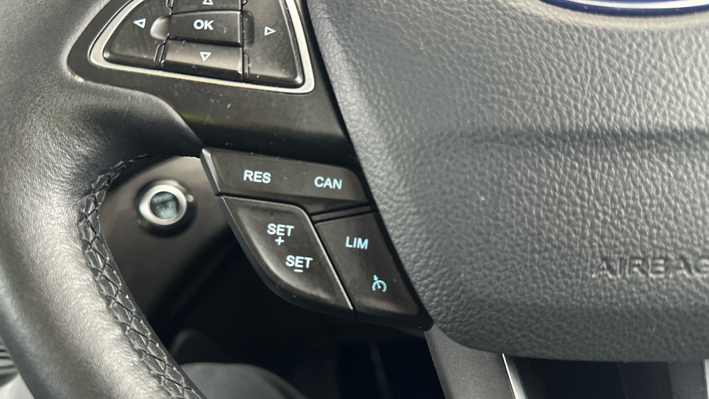 Ford C-Max C-max Zetec T White #18