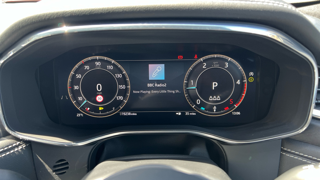 Jaguar F-Pace R-dynamic Se Black Blue #37