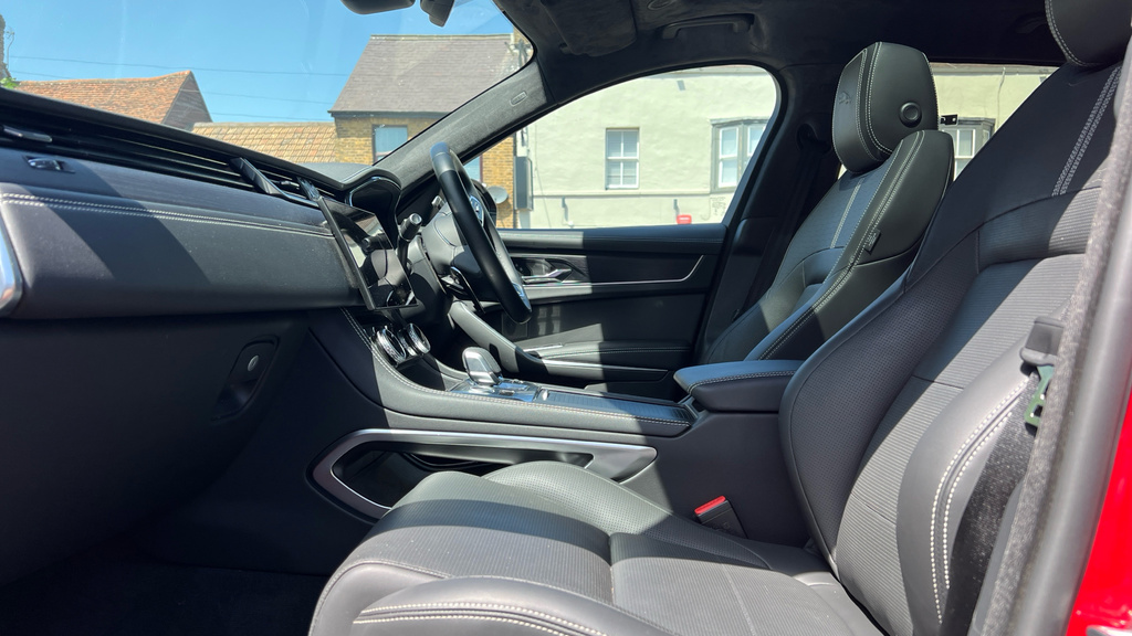 Jaguar F-Pace R-dynamic Se Black Blue #31