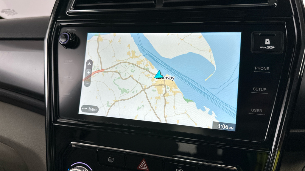 SsangYong Tivoli 1.2P Ventura White #16