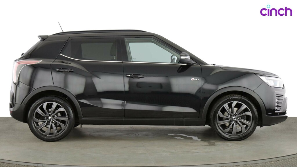 SsangYong Tivoli 1.2P Ventura White #2