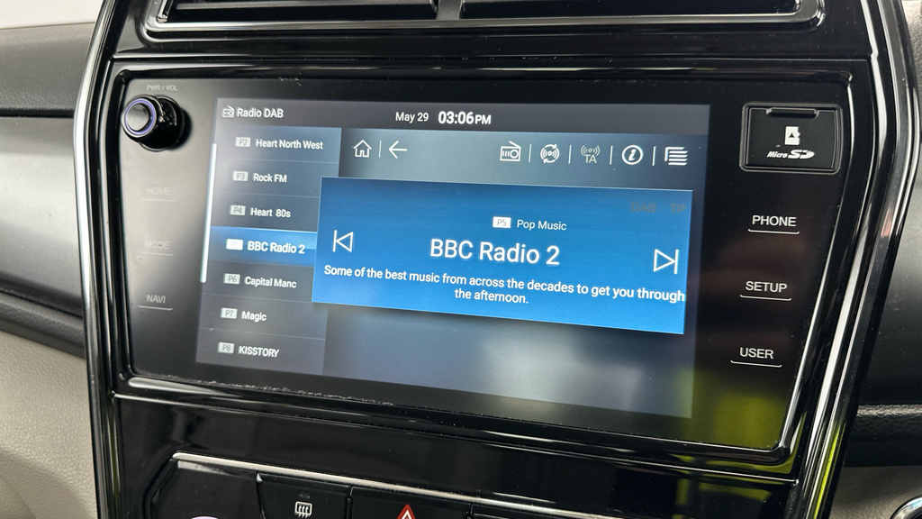 SsangYong Tivoli 1.2P Ventura White #15