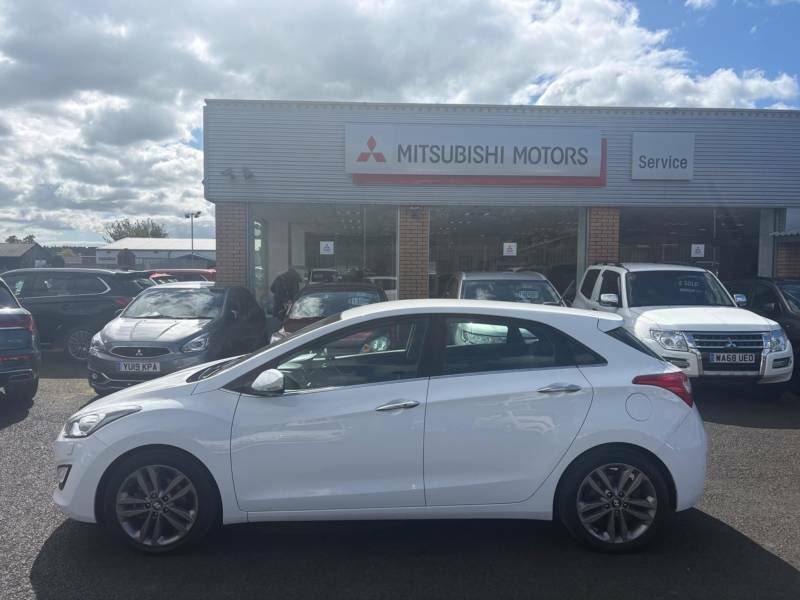 Hyundai I30 1.6 Crdi 136 Premium - 2015 65 White #2