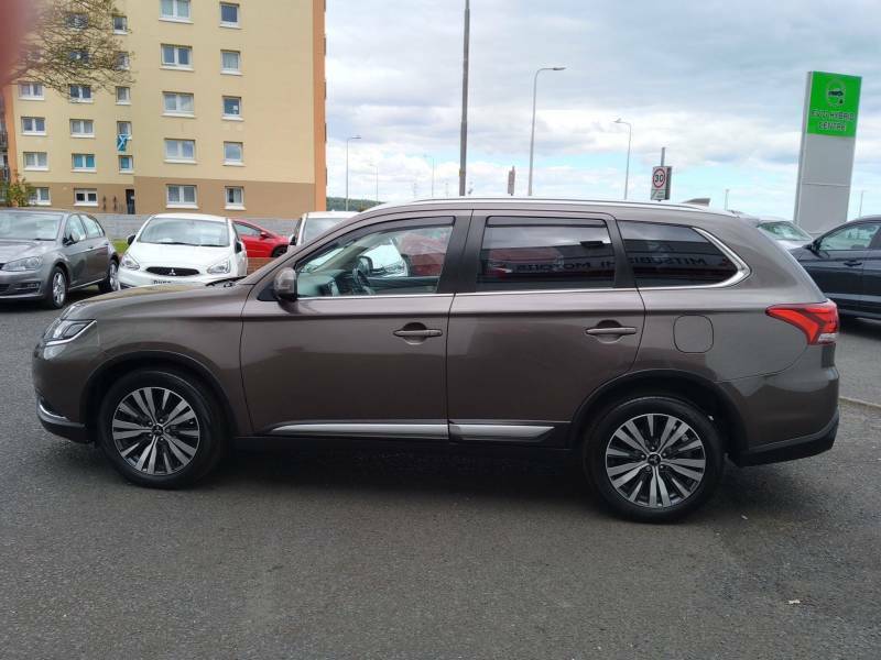 Mitsubishi Outlander 2.0 Exceed Cvt - 2019 69 KP69XLB Brown #6