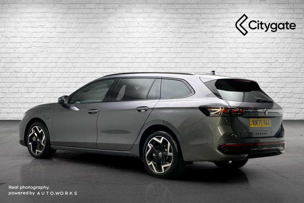Volkswagen Passat R-line 1.5 Tsi Ehybrid 272Ps 6-Speed Dsg Grey #2
