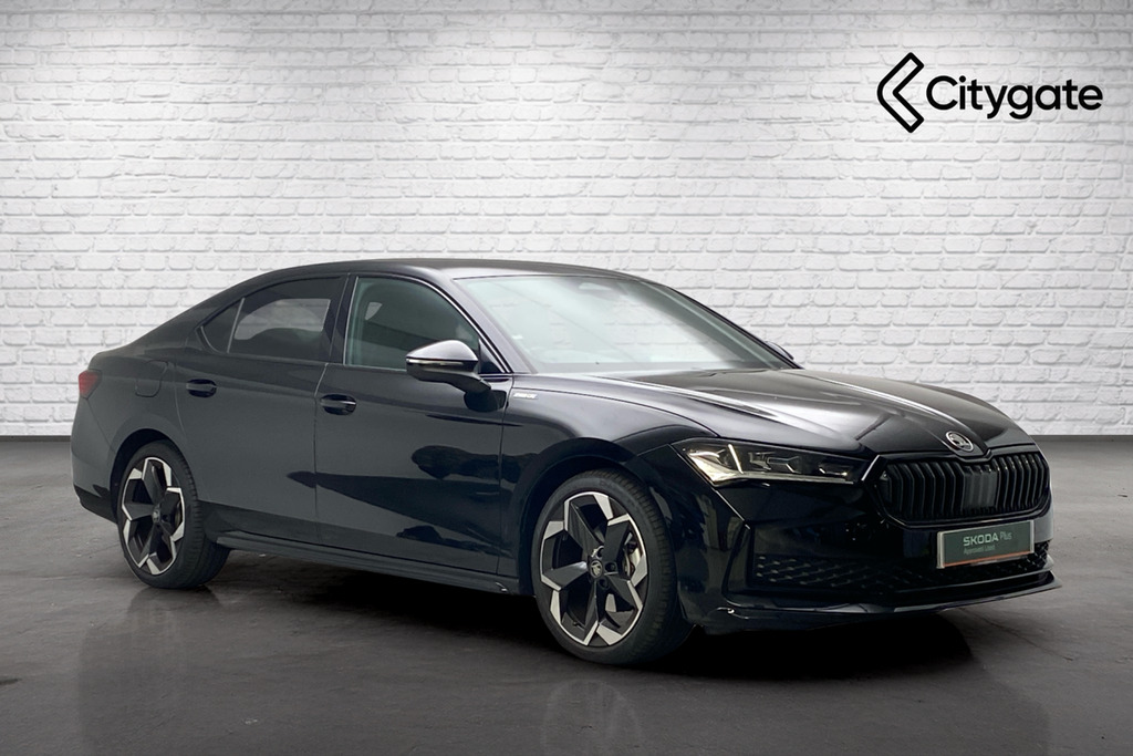 Skoda Superb Hatch Sportline 1.5 Tsi E-tec 150 Ps Dsg Black