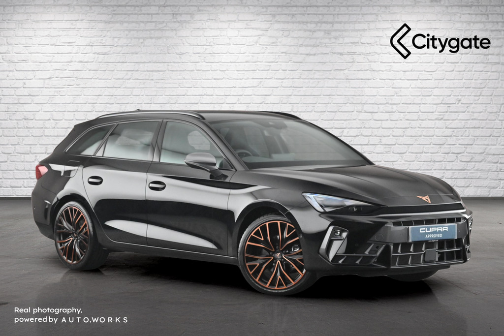 Cupra Leon V3 1.5 Etsi 150 7-Speed Black