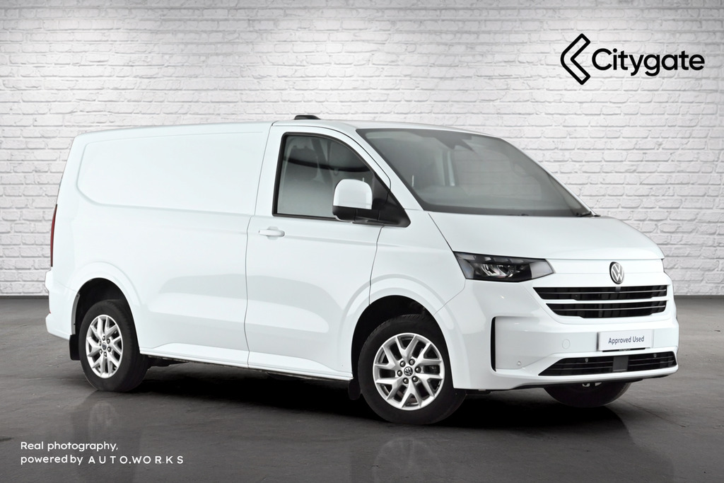 Volkswagen Transporter T32 Commerce Plus Swb 150 Ps 2.0 Tdi 6Sp White
