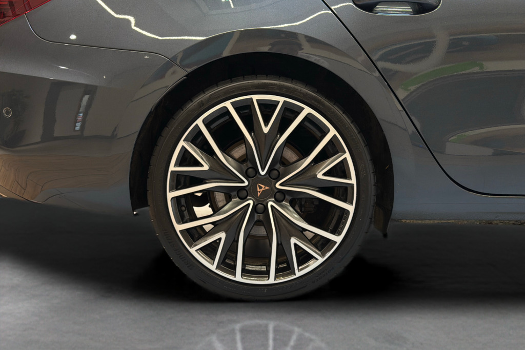 Cupra Leon Vz2 2.0 Tsi 4Drive 333 7-Speed KR25XWT Grey #3
