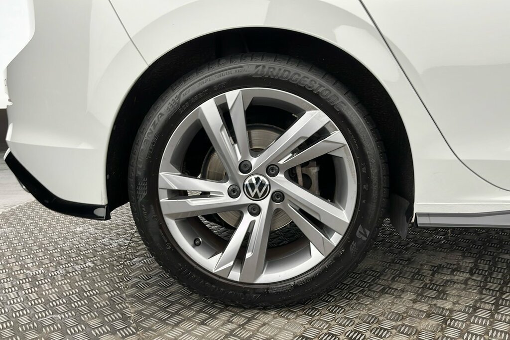 Volkswagen Golf 8 R-line 2.0 Tdi 150Ps 7-Speed Dsg KT21MVV White #5