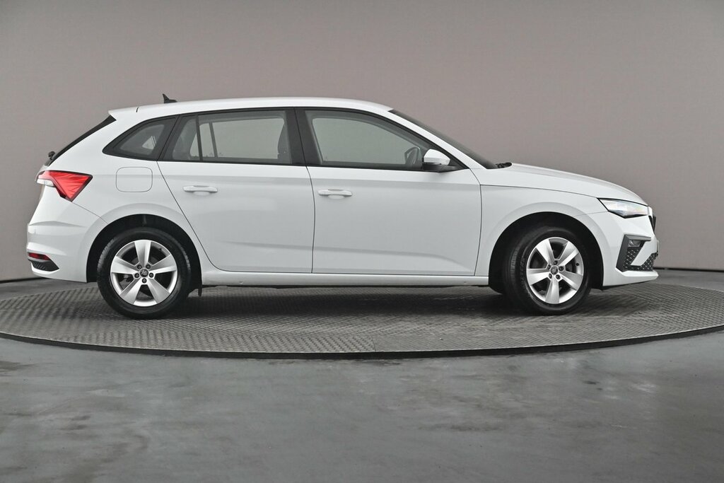 Skoda Scala Se Edition 1.0 Tsi 116 Ps Dsg GF25OLM White #4