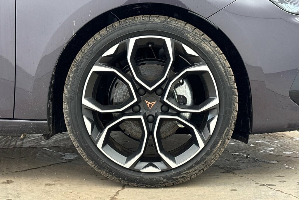 Cupra Leon V2 1.5 Etsi 150 7-Speed KT75RSX Purple #5