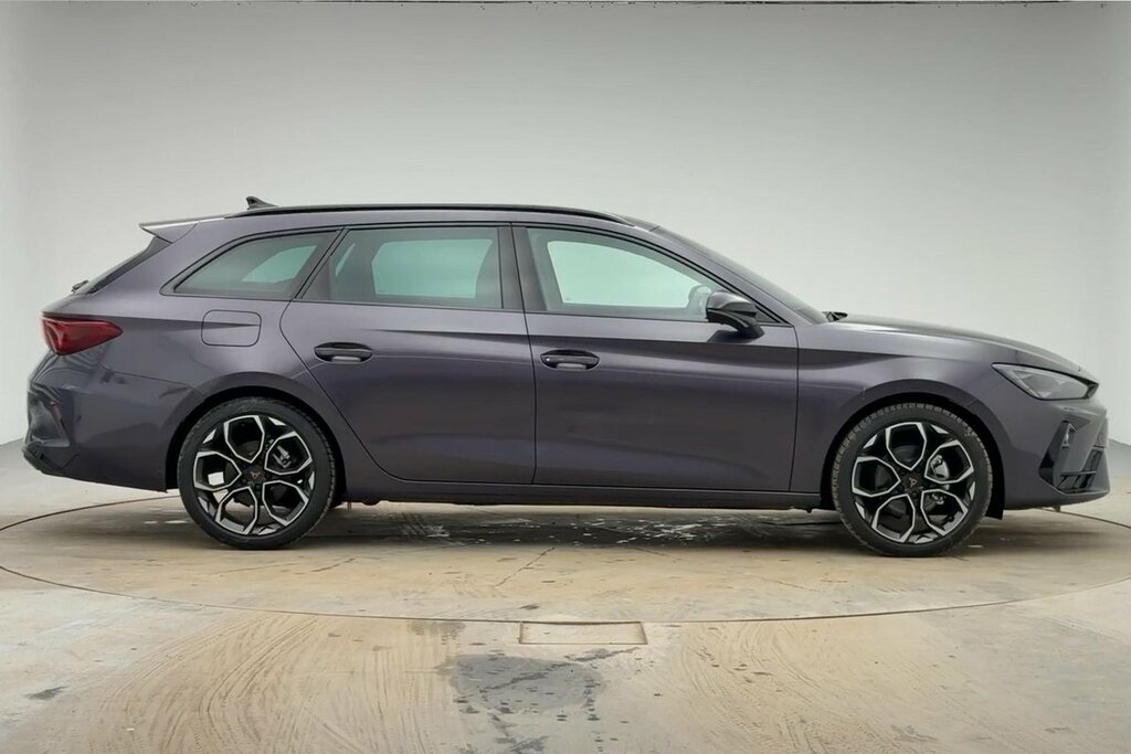 Cupra Leon V2 1.5 Etsi 150 7-Speed Purple #4