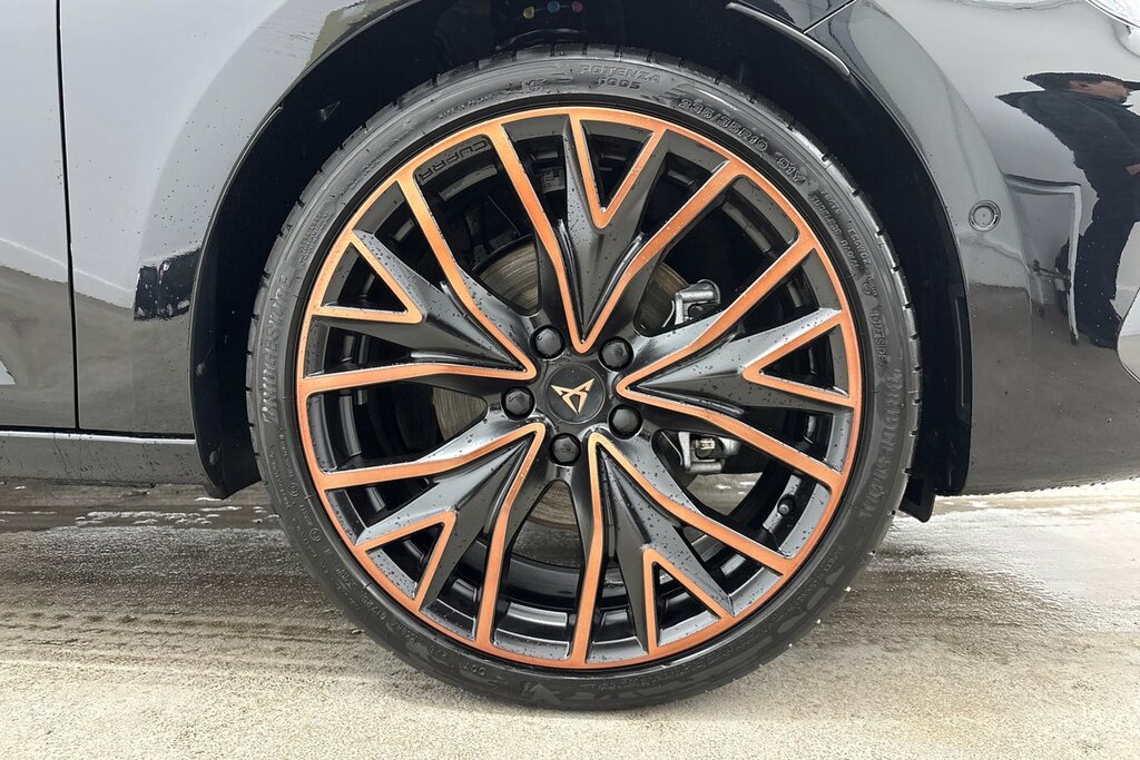 Cupra Leon V3 1.5 Etsi 150 7-Speed Black #5