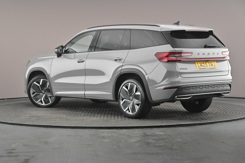Skoda Kodiaq Sportline 7 Seats 1.5 Tsi E-tec 150 Ps Dsg LN25XWJ Grey #3