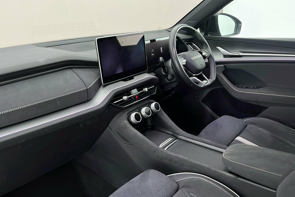 Skoda Kodiaq Sportline 7 Seats 1.5 Tsi E-tec 150 Ps Dsg LN25XWJ Grey #2