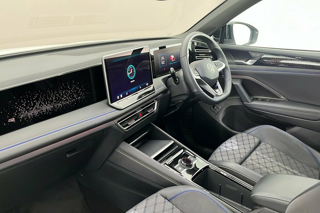 Volkswagen Tiguan R-line 1.5 Etsi 150Ps 7-Speed Dsg LM25HSA White #2