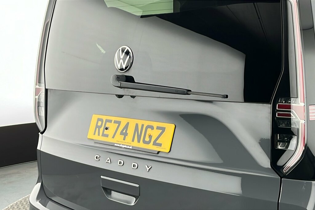 Volkswagen Caddy Maxi Life Unspecified White #26