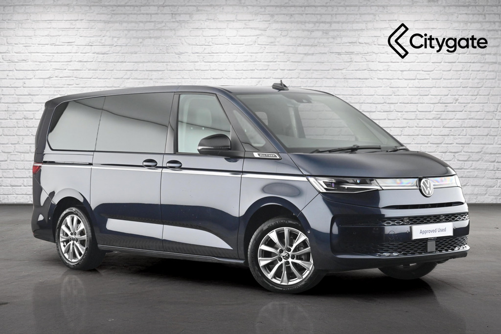 Volkswagen Multivan Style Long 150 Ps 2.0 Tdi 7-Speed Dsg Blue