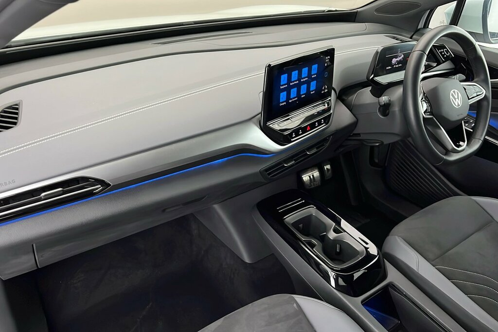 Volkswagen ID.4 Style Edition 52Kwh Pure Performance 170Ps 1-Speed NJ73RNN White #2