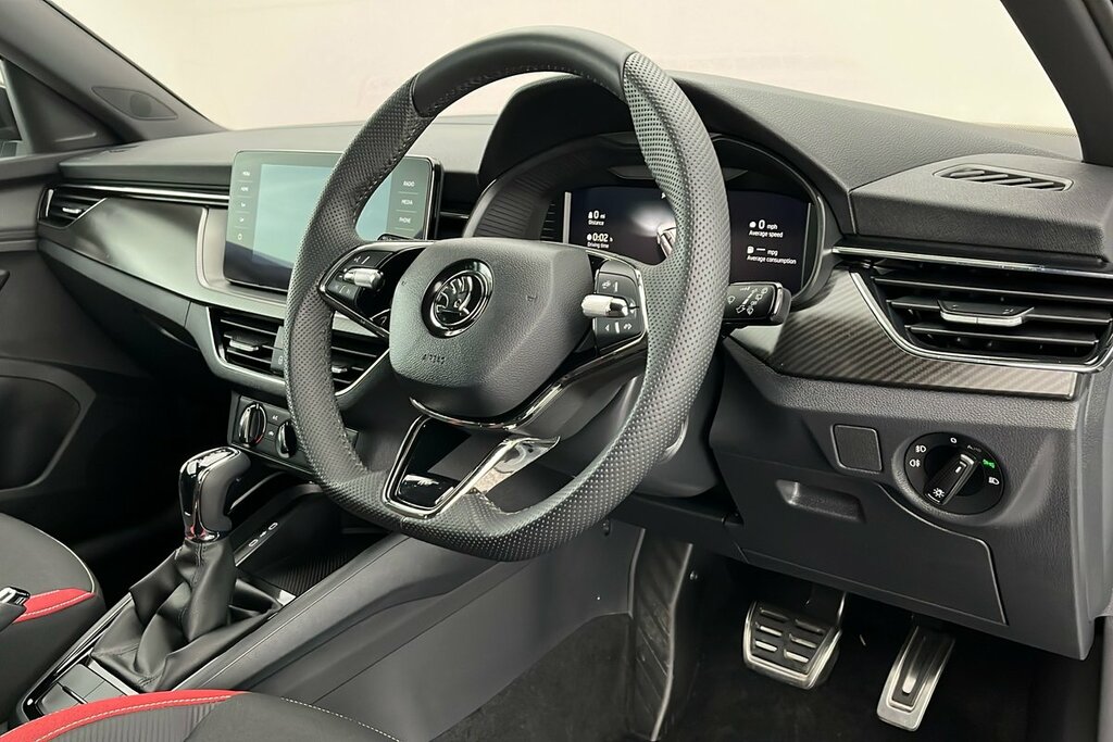 Skoda Kamiq Monte Carlo 1.0 Tsi 110 Ps Dsg BT73FBG Silver #6