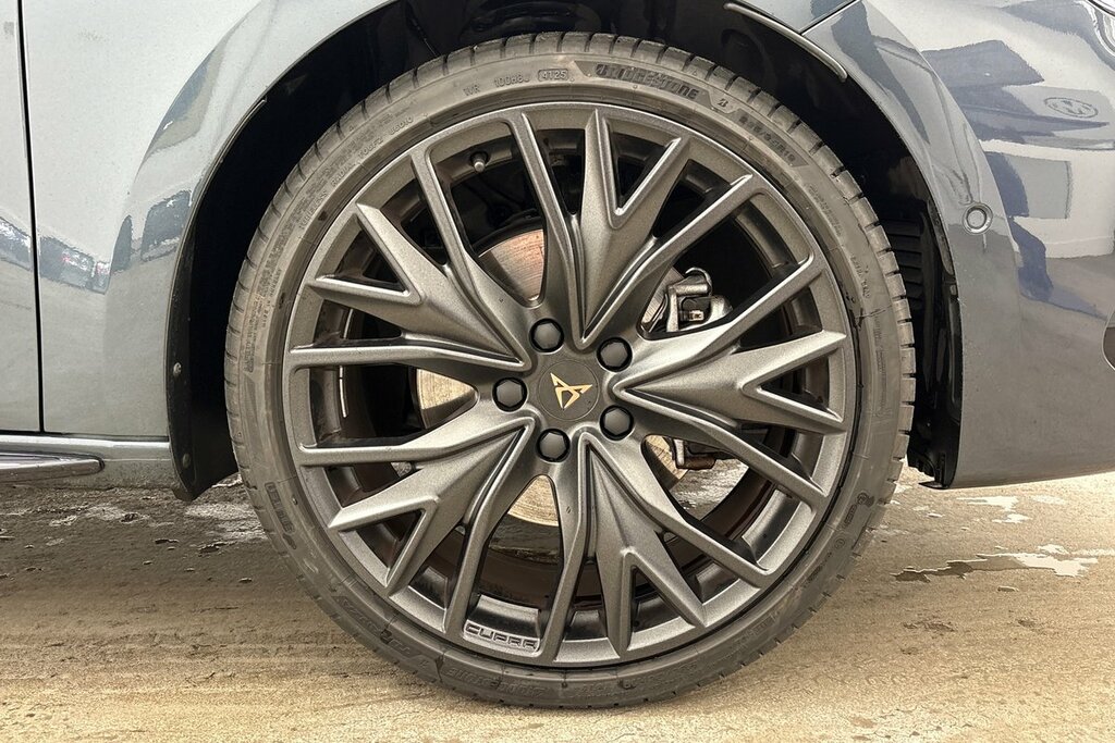 Cupra Leon Shadow Edition 1.5 E-hybrid 204 6-Speed A KY75FZC Grey #5