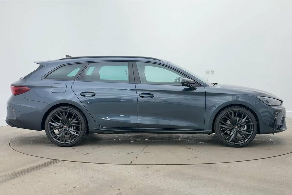 Cupra Leon Shadow Edition 1.5 E-hybrid 204 6-Speed A KY75FZC Grey #4