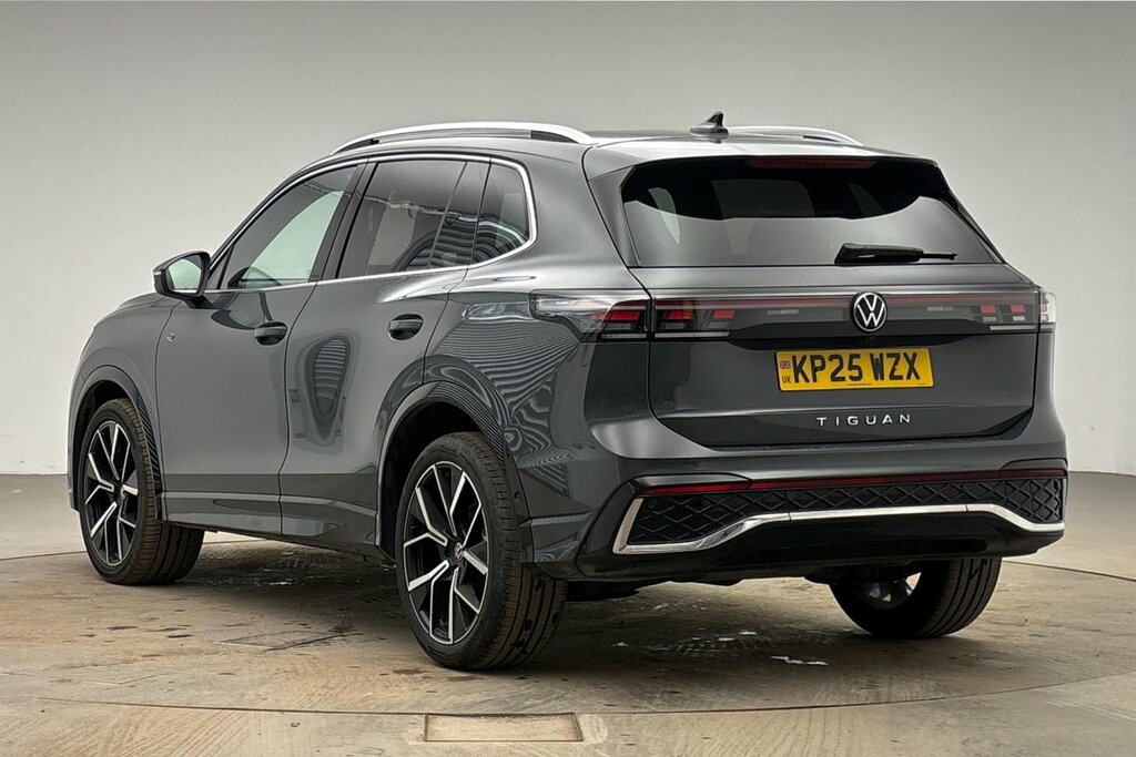 Volkswagen Tiguan R-line 2.0 Tdi 150Ps 7-Speed Dsg KP25WZX Grey #3