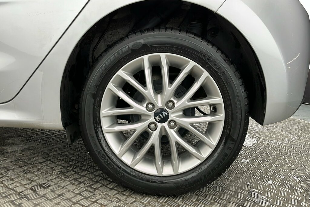 Kia RIO 1.4 3 Hatchback 6 Spd Euro 6 98 B Silver #5